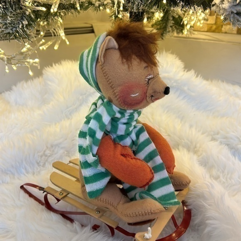 Annalee vintage 1987 Christmas bear on sled